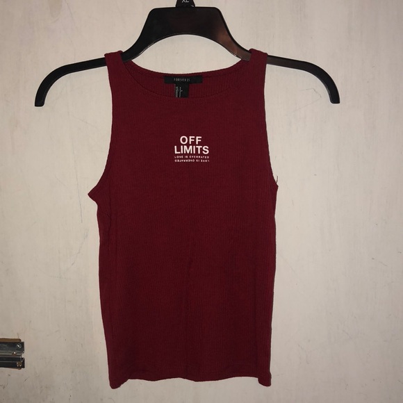 Forever 21 Tops - cute red f21 shirt